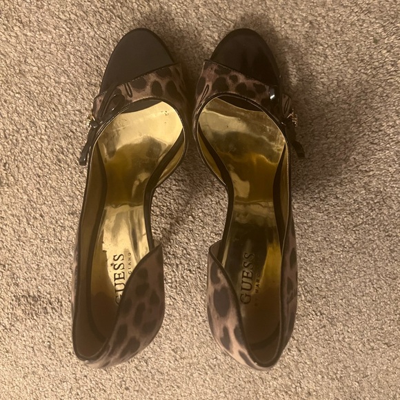 Leopard Print matte heels by Guess - Picture 3 of 4